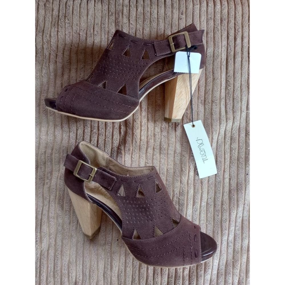 🆕 Suede Peep Toe Cut Out Heels